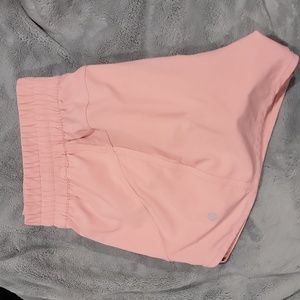 GUC! LululemonTrack That HR 3" shorts, PALE PINK